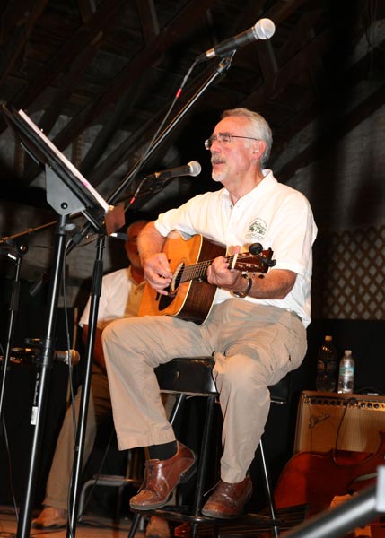 Stan Timperly with Soda Creek 3 - Harrington Opera House